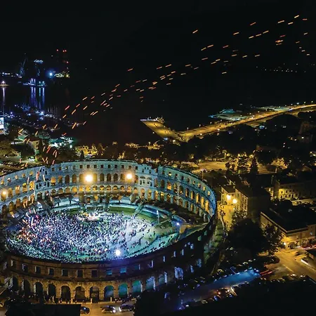 Apartment Awesome In With Wifi *