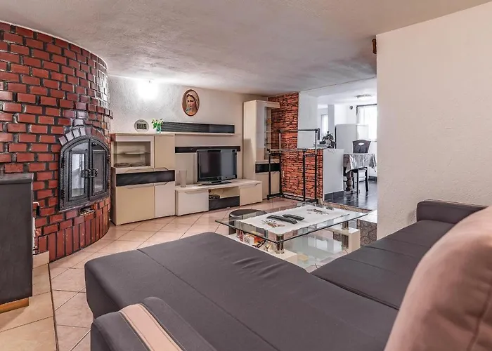 Appartement Awesome In With Wifi